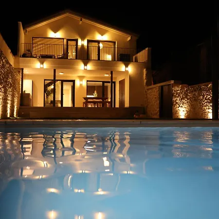 펜션 Olivera Lujo Rural Con Piscina Climatizada