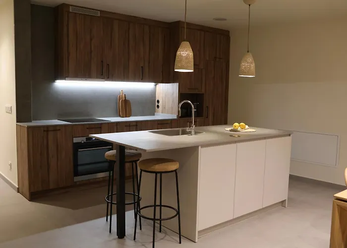 Olivera Lujo Rural Con Piscina Climatizada 펜션 *