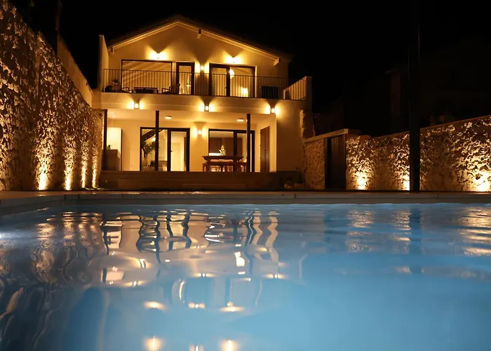 펜션 Olivera Lujo Rural Con Piscina Climatizada