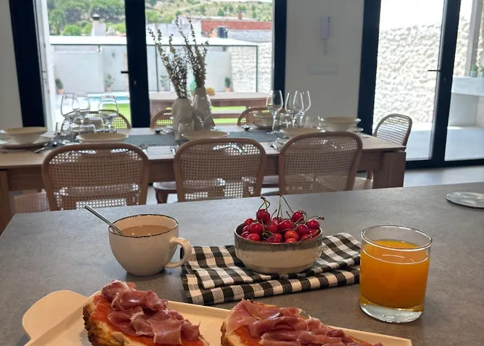 펜션 Olivera Lujo Rural Con Piscina Climatizada