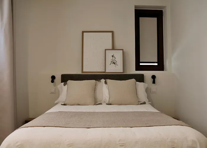 Olivera Lujo Rural Con Piscina Climatizada 펜션 *